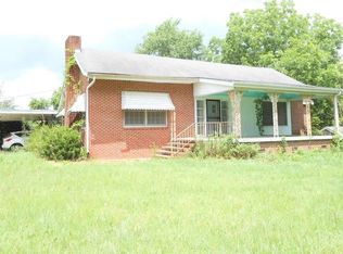 205 Blackmon Dr, Coosada, AL 36020