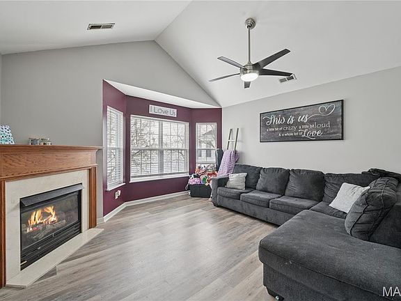 4th image of 420 Benton Dr APT K