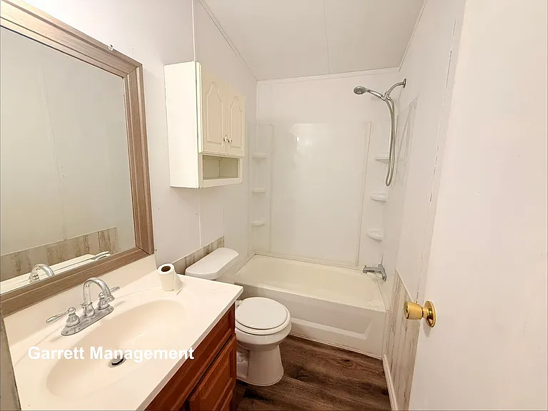 916 Iroquois Dr — Photo 16