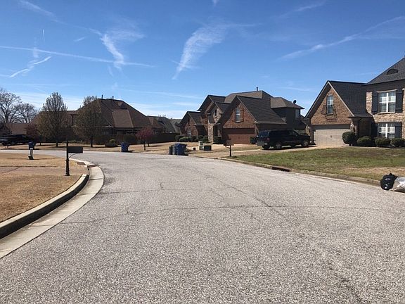 5th image of 75 Meadow Trail Ln