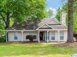 908 Countryside Ln, Montgomery, AL 36117