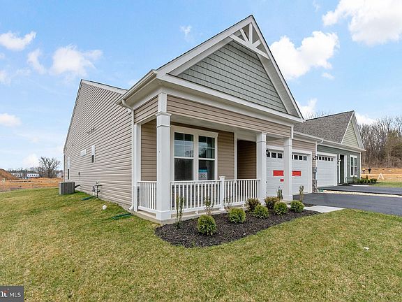 3rd image of 19603 Lavender Ln