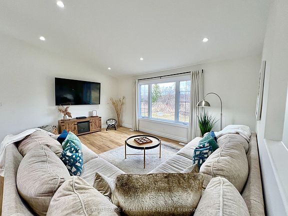 5th image of 426 Free Rd