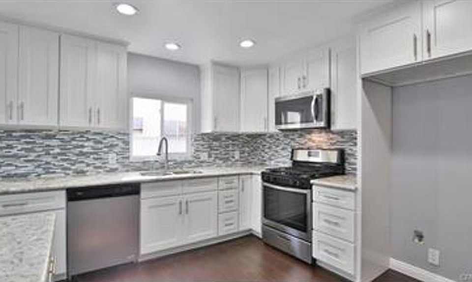 1st image of 2923 N Coolidge Ave