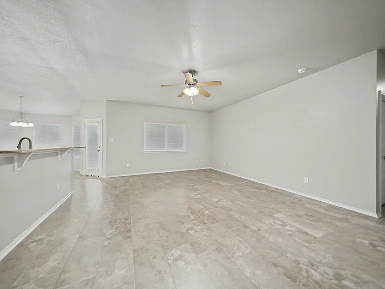 5405 Rimes Ct — Photo 10