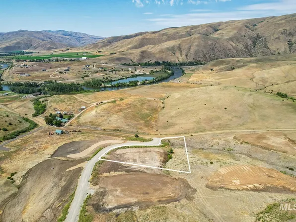 12 Margarets Way, Horseshoe Bend, ID 83629