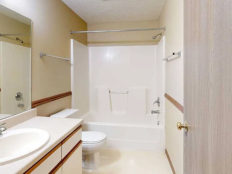 Pine Lake Heights Apartments — Photo 137