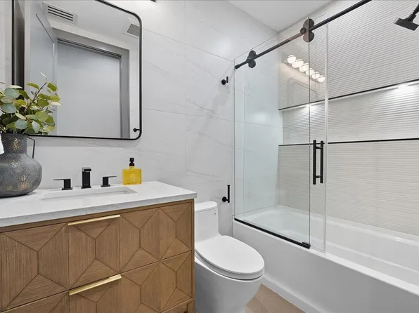 134 Hancock Avenue image 12 of 23