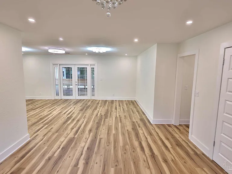 3795 Summer Dr — Photo 26