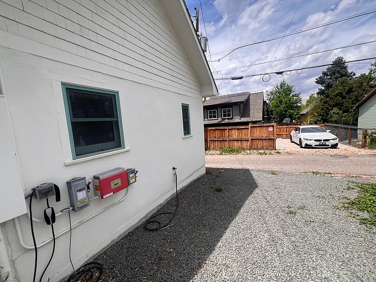 435 Concord Ave — Photo 30