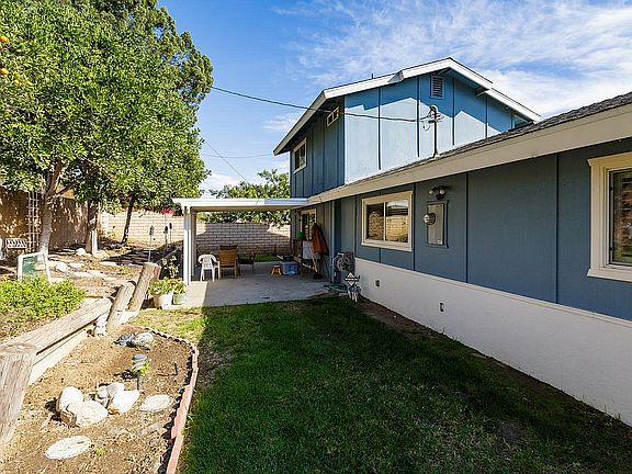 2nd image of 11243 Casa St