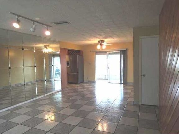 3rd image of 7693 SW 7th Ct