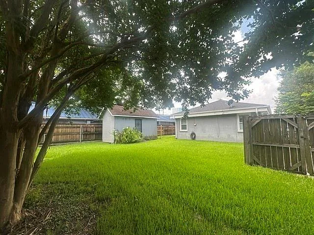 609 Melody Dr — Photo 10
