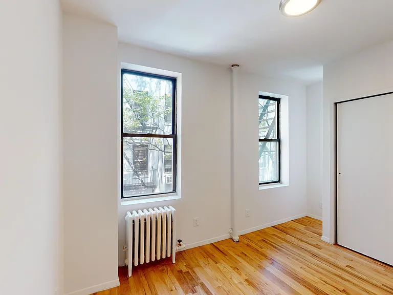 417 E 65th St #15 — Photo 6