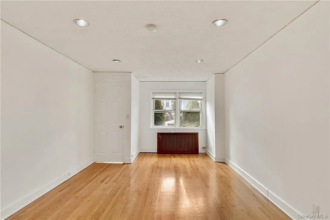 1840 Tomlinson Ave — Photo 1