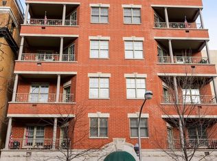 120 W Oak St APT 5C, Chicago, IL 60610