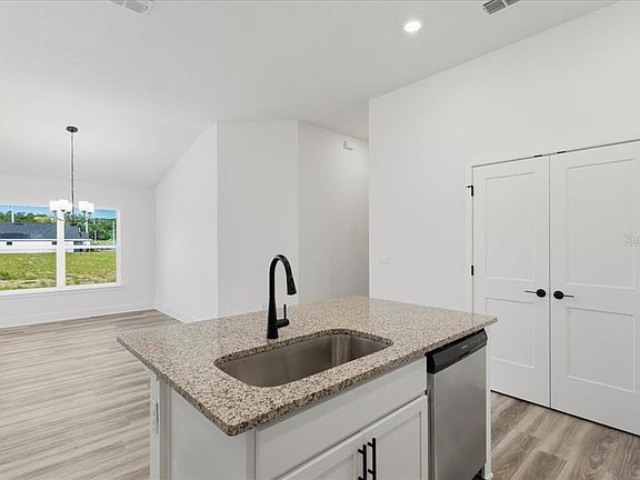 5th image of 13658 NW 150TH CIRCLE