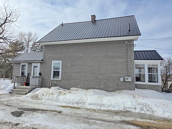 5th image of 14 Pleasant Street