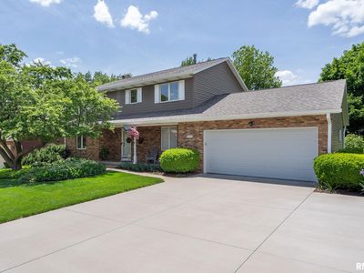 1455 Prairie Vista Dr, Bettendorf, IA, 52722