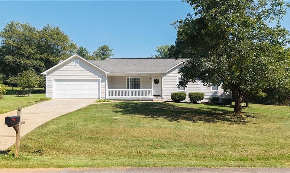 1st image of 405 Highland Dr