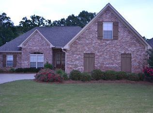 100 Stillhollow Ln, Madison, MS 39110