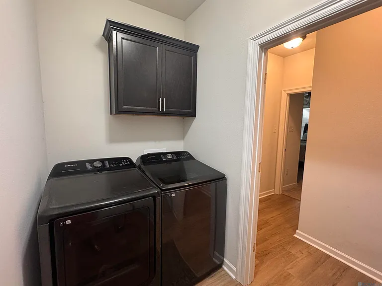 11579 Water View Ave — Photo 15