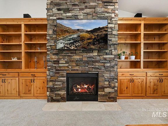 5th image of 2433 Blick Ln