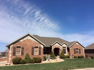 4704 Park Haven Rd, Nixa, MO 65714