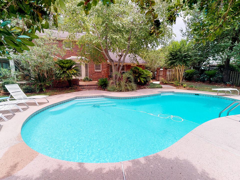 2015 Stonewood Dr, Dothan, AL 36301 Zillow