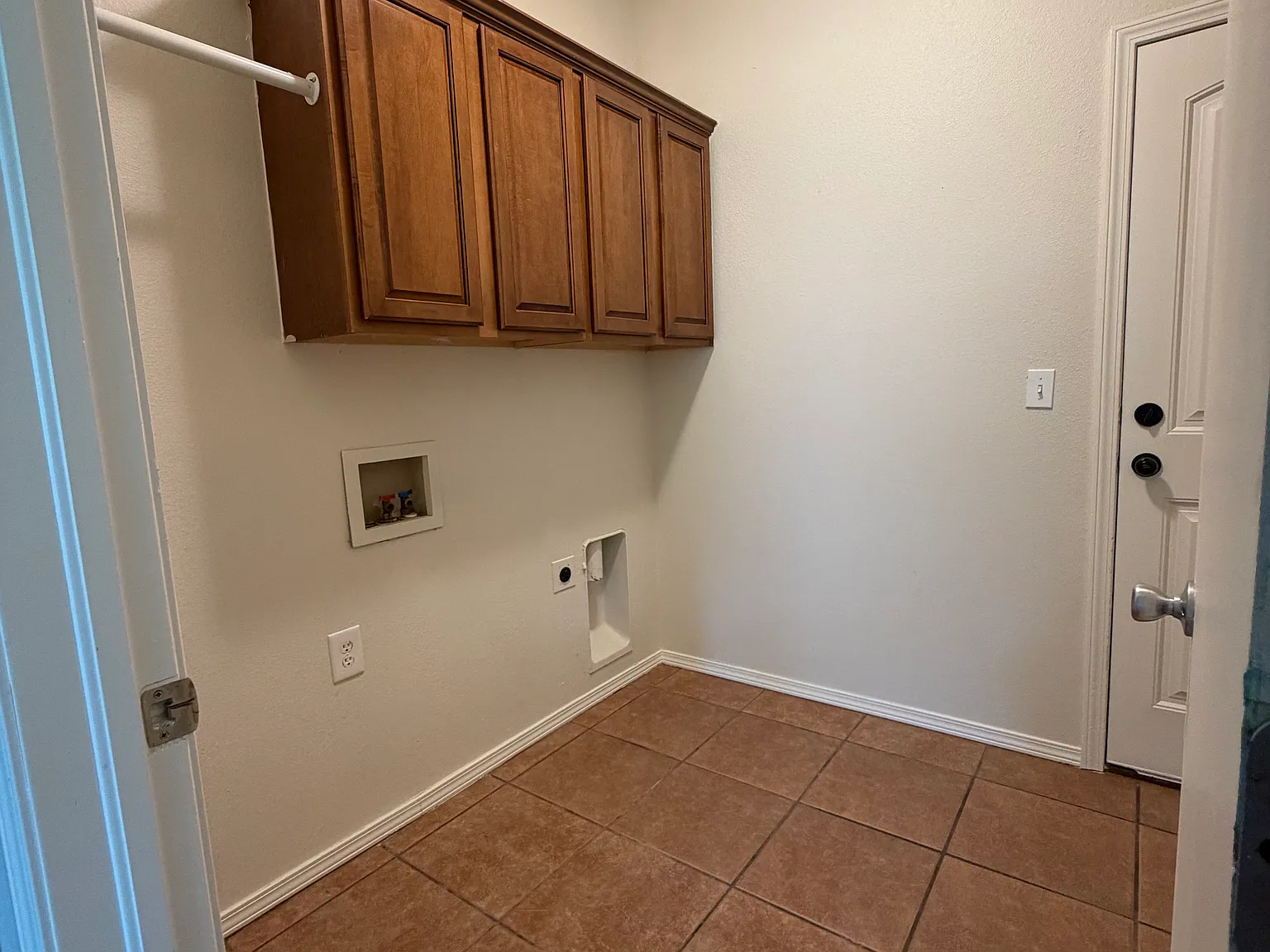 4 bed, 2.5 bath, 2000 sqft, $2,650 — Photo 4