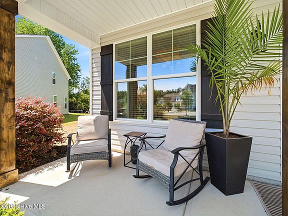 5th image of 1011 E Arboria Drive