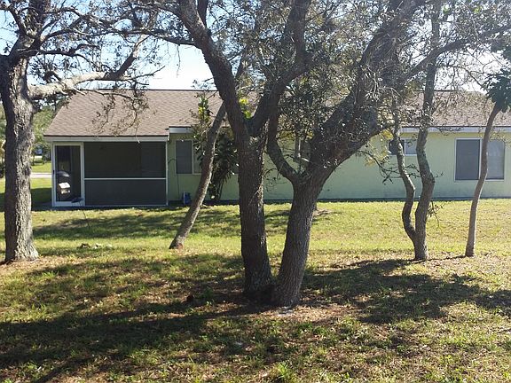 2nd image of 1334 SE Larose Ct