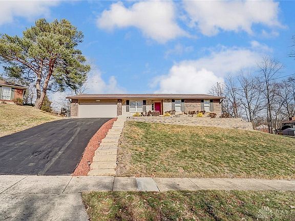 2nd image of 539 Lincoln Green Dr