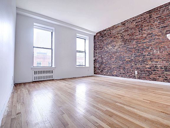2nd image of 12 Charles St APT 5D