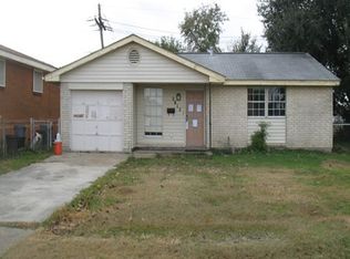 2812 Glenbrook Dr, Gretna, LA 70056