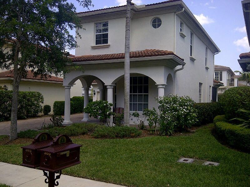302 September St