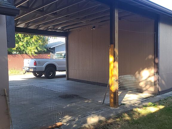 5th image of 5003 Grove St