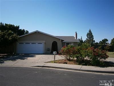 1st image of 196 Greenwich Cir