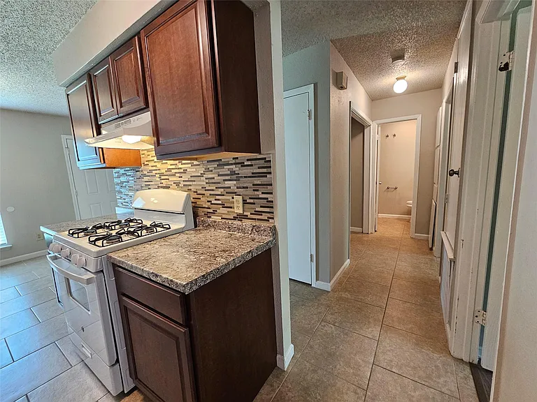 6800 Lunar Dr #A — Photo 12