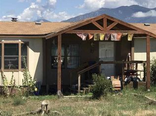 225 Este Es Rd, Taos, NM 87571