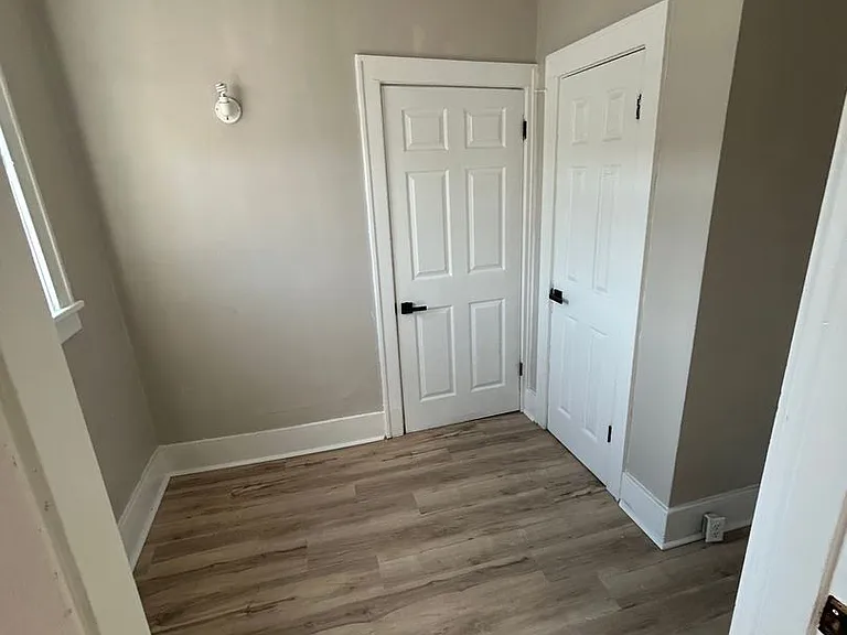 2905 Madison Ave — Photo 8