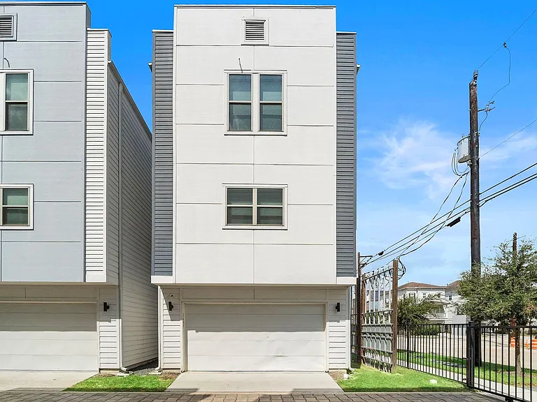 2603 Hutchins St — Photo 34