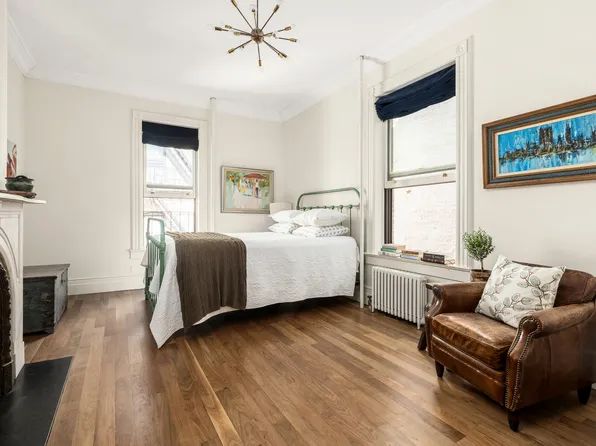 67 Perry Street image 10 of 14