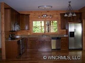 4th image of 529 Big Rock Creek Dr