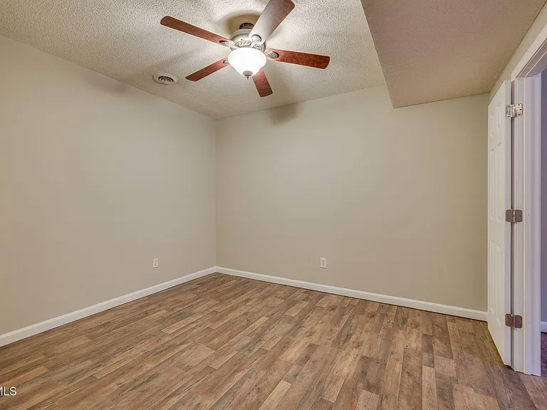 3817 Rockford St — Photo 19