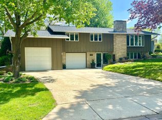 300 NW 6th St, Adams, MN 55909
