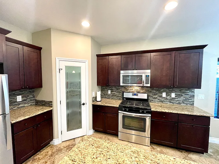 2448 Cliff Rose Way — Photo 13