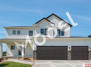 17130 Cook St, Bennington, NE 68007