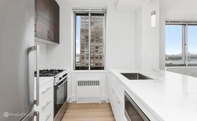 Rented by Douglas Elliman | media 78