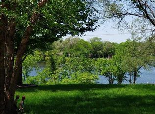 15655 Gardner East Rd, Gardner, KS 66030